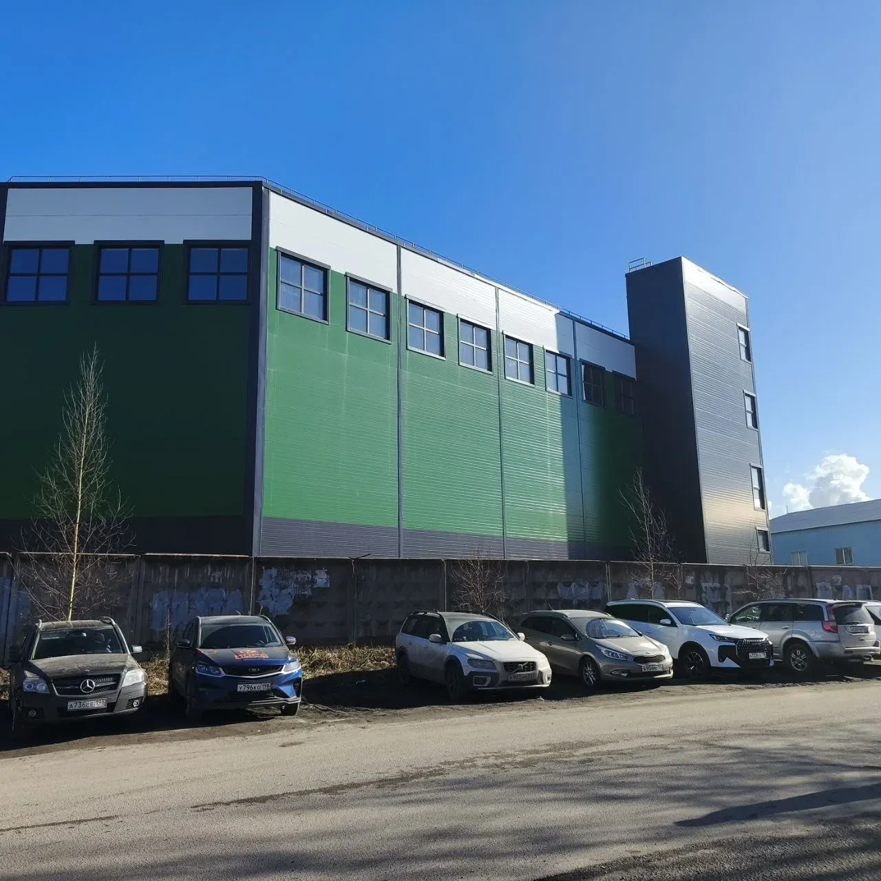 Сэндвич-панели от «Ди Ферро»: успешная поставка для нового объекта в Санкт-Петербурге